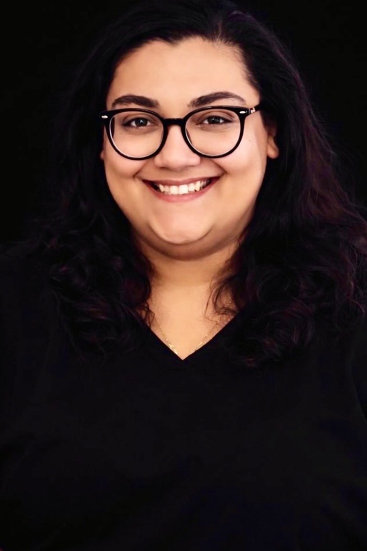 Anna Fernandez headshot