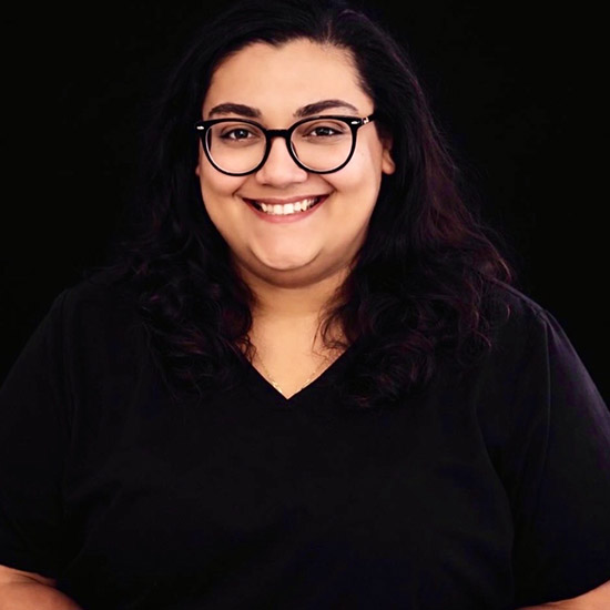 Anna Fernandez headshot